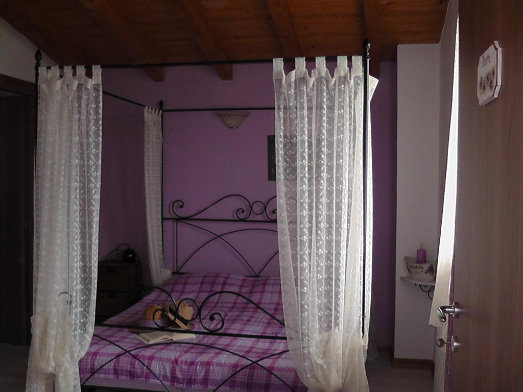 B&B I Viandanti Piancogno Habitación foto